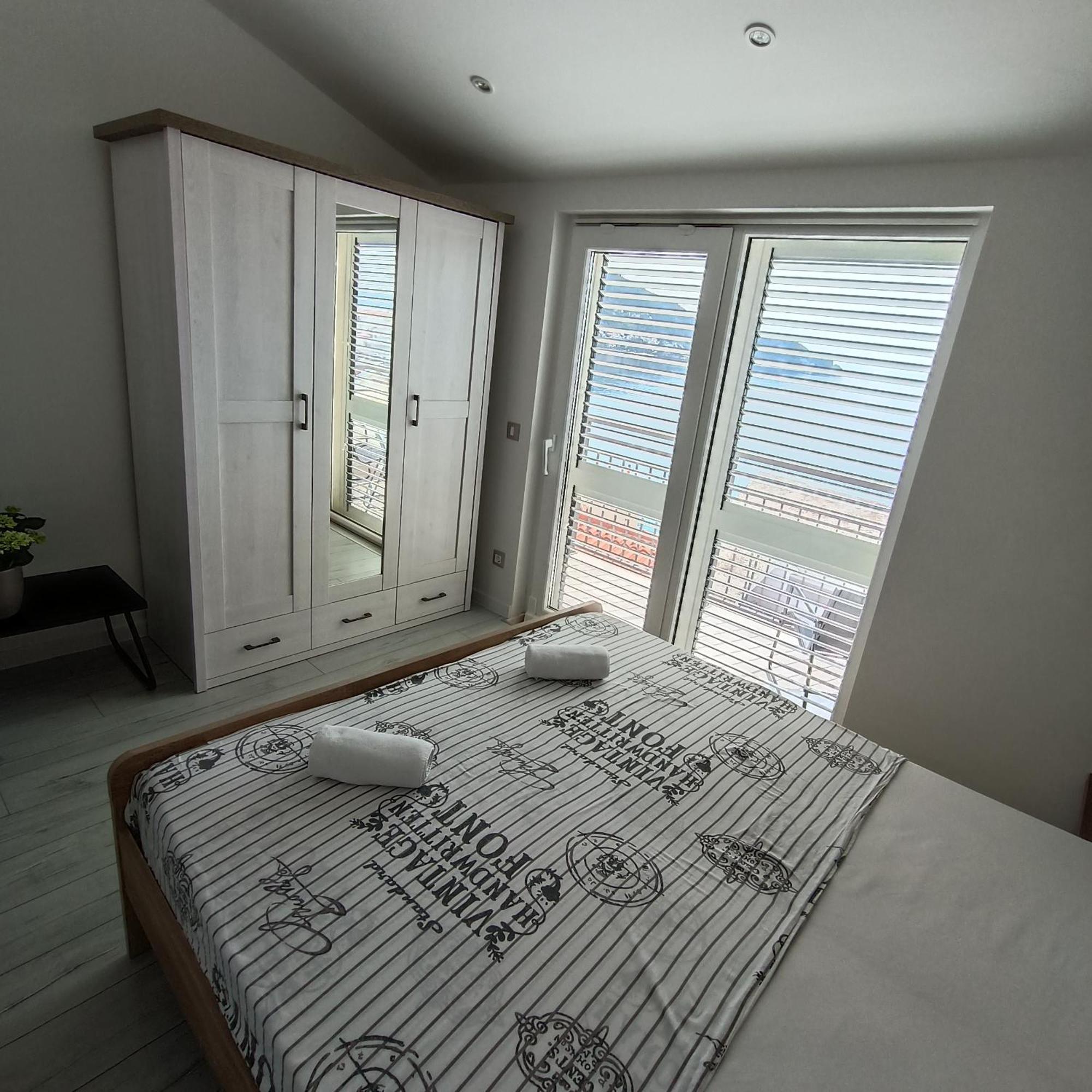 Apartmani Kristijan Igrane Esterno foto